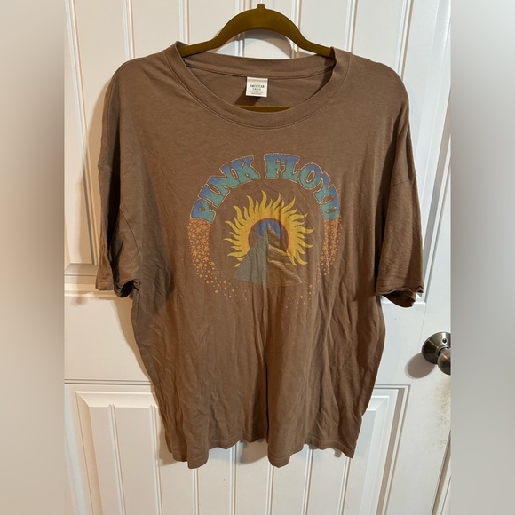 American Eagle Oversized Brown Pink Floyd Graphic T-Shirt - Picture 2 of 6